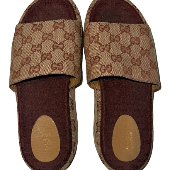 Gucci Canvas Monogram Angelina Platform Slide Sandals 38 - Picture 4 of 6